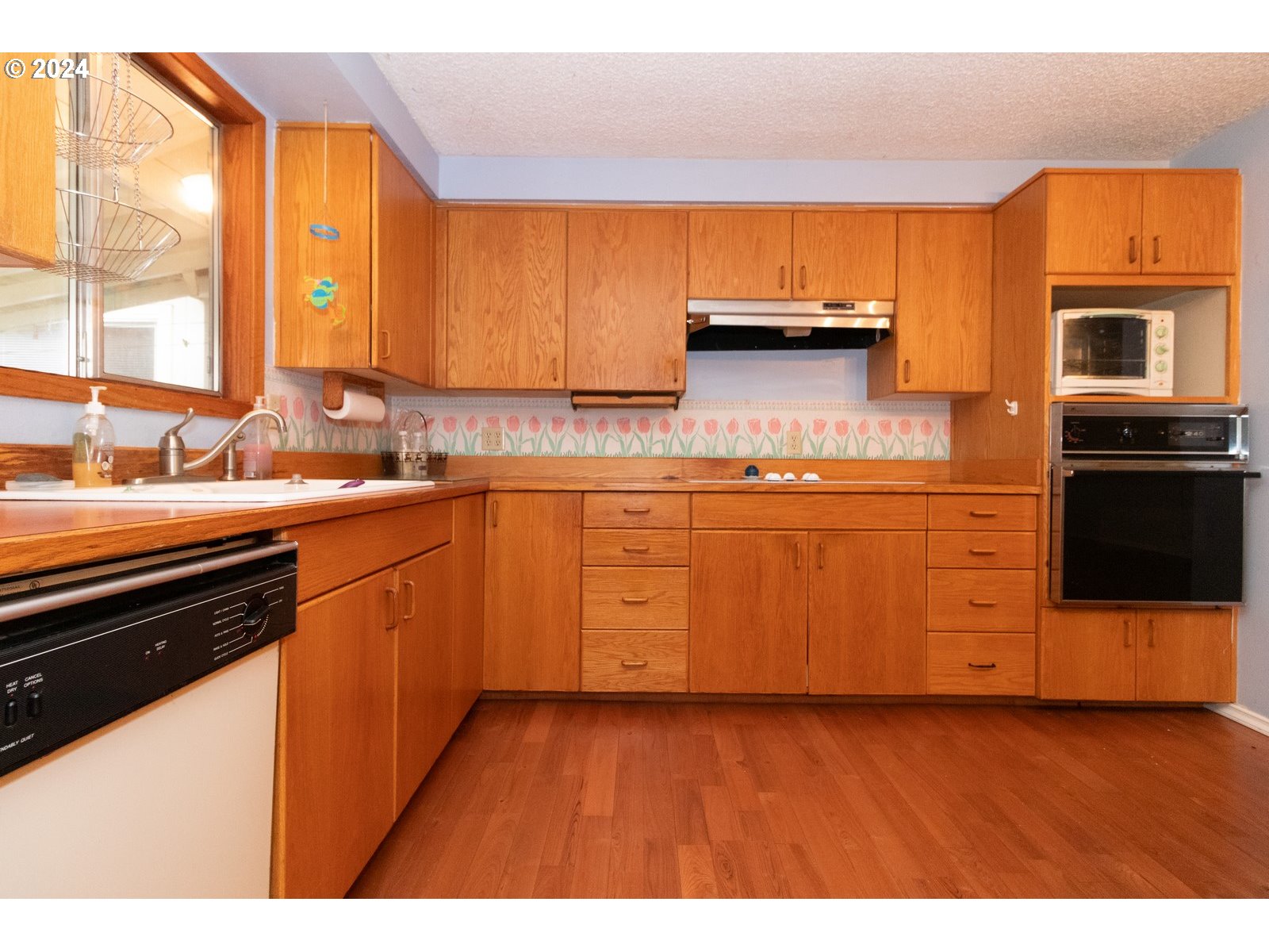 Florence, Oregon 97439, United States, 3 Bedrooms Bedrooms, ,2 BathroomsBathrooms,Residential,Pending,25214