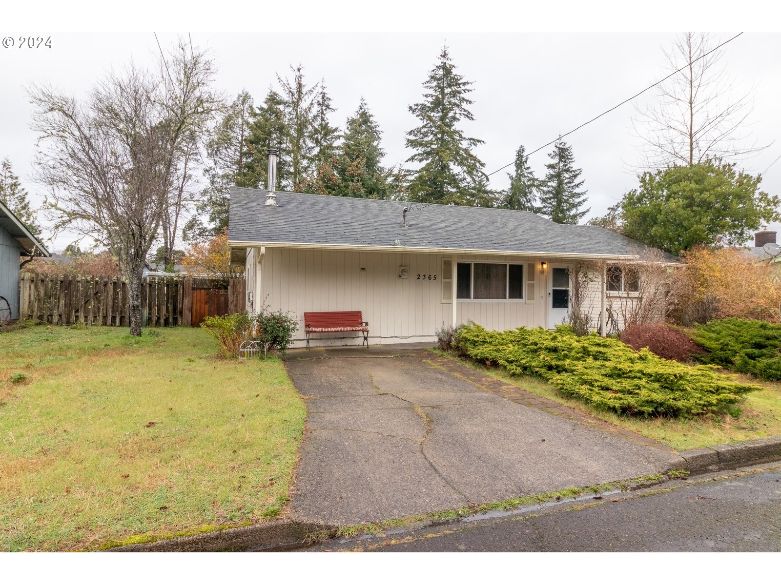 Florence, Oregon 97439, United States, 3 Bedrooms Bedrooms, ,2 BathroomsBathrooms,Residential,Pending,25214