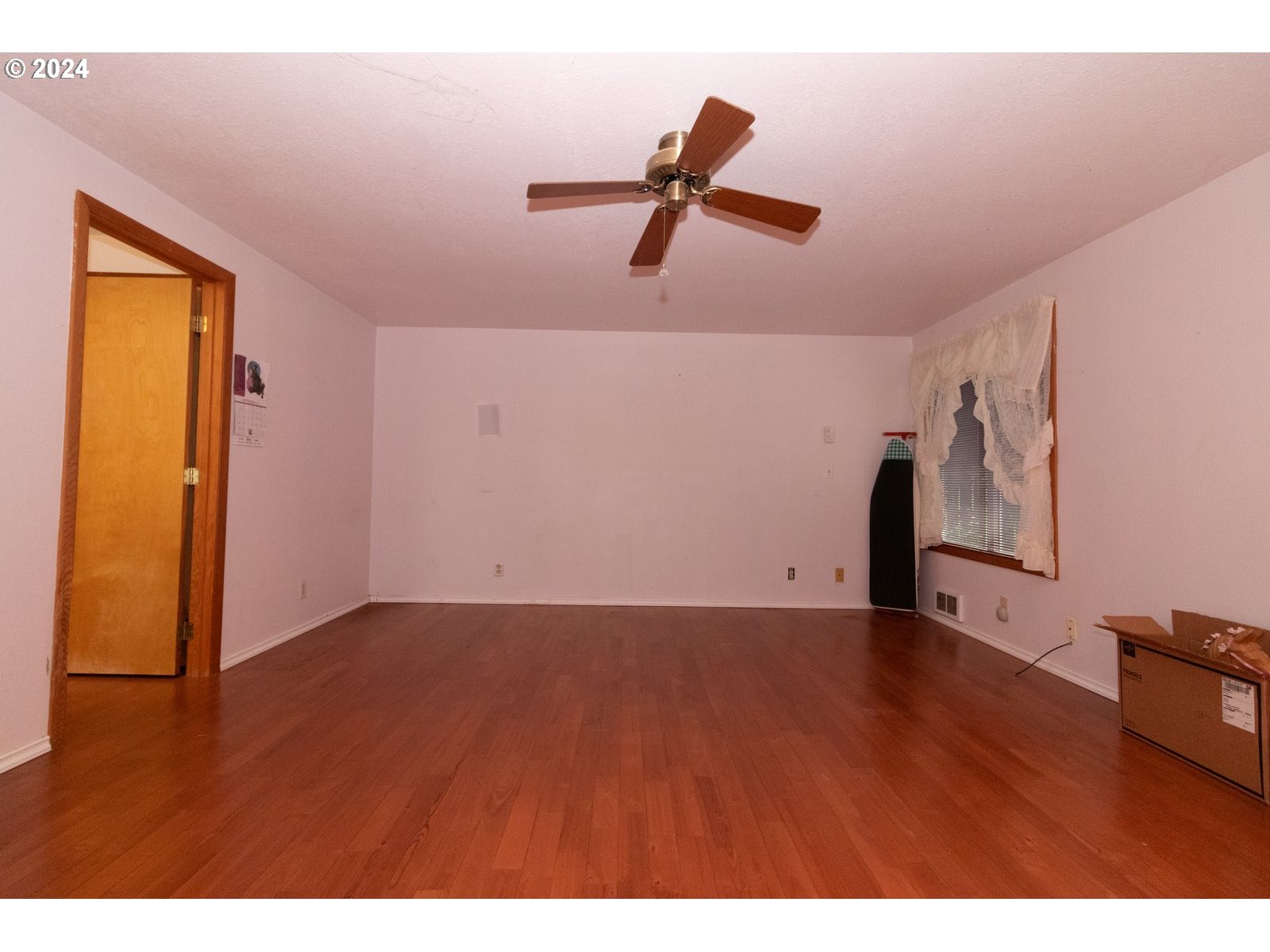 Florence, Oregon 97439, United States, 3 Bedrooms Bedrooms, ,2 BathroomsBathrooms,Residential,Pending,25214