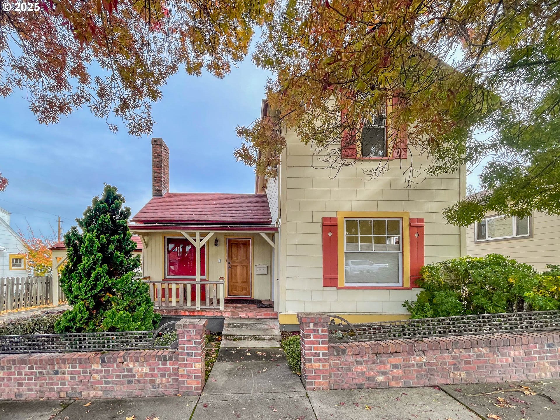 1118 SE WASHINGTON AVE