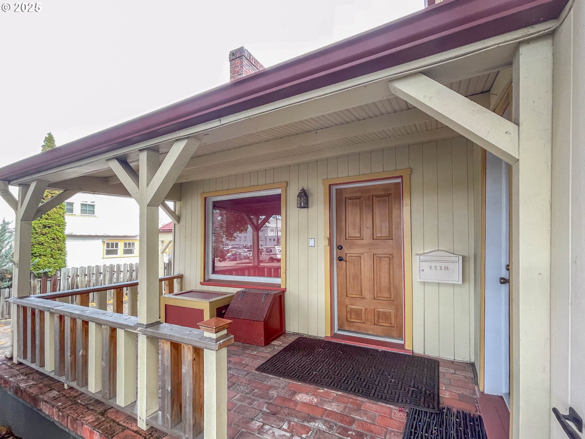 1118 SE WASHINGTON AVE