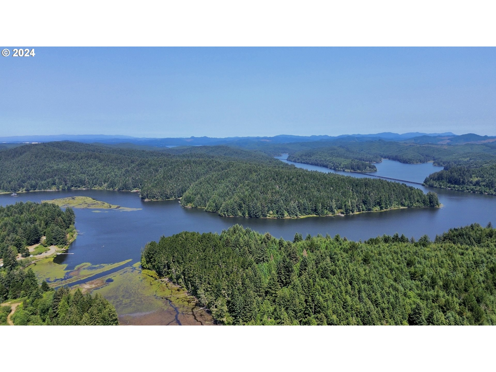 0 Tahkenitch Lake