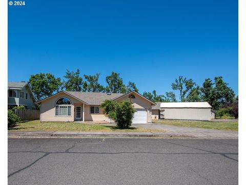 A home in Creswell