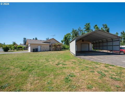 A home in Creswell