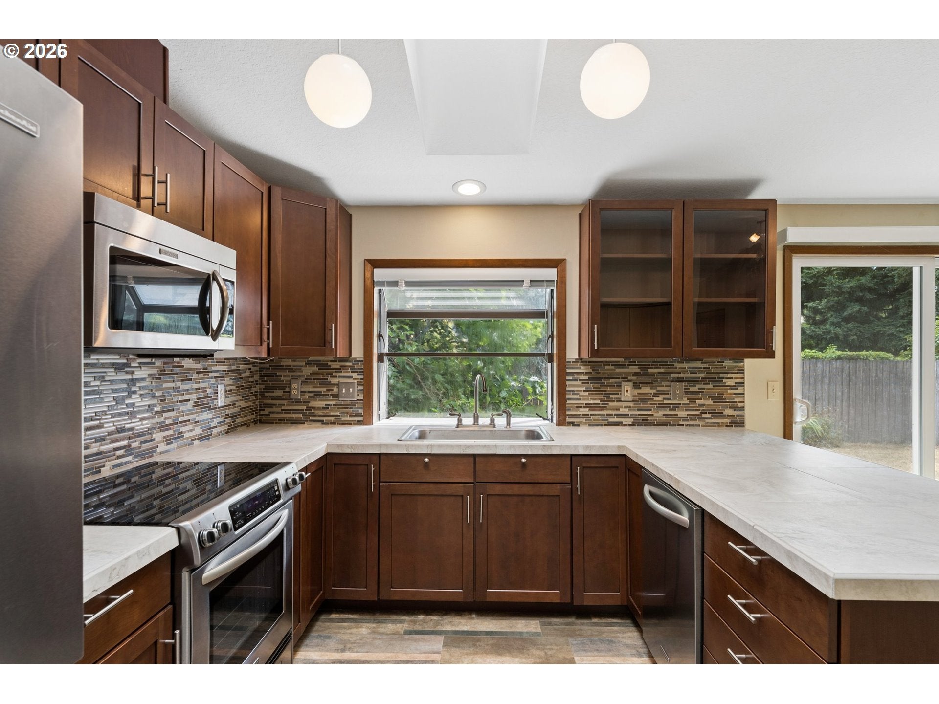 9350 SW JULIA PL