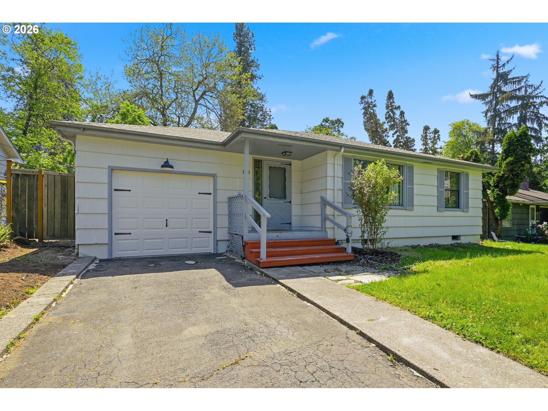 130 W 35TH PL