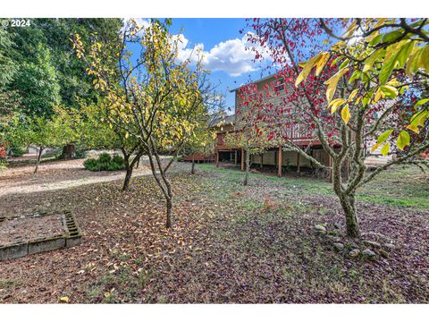 A home in Oakridge