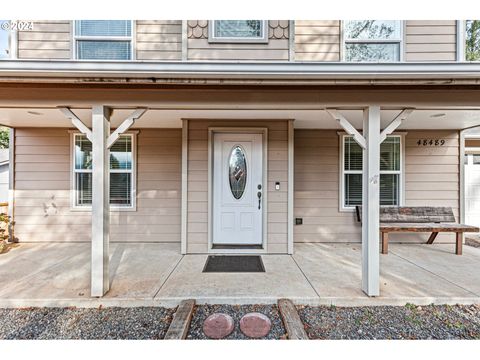 A home in Oakridge