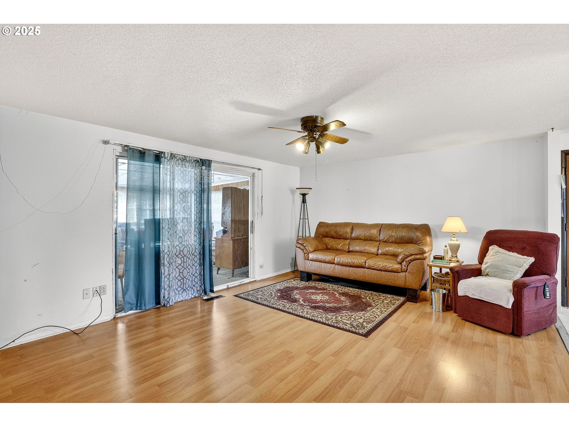 3218 WEST PL