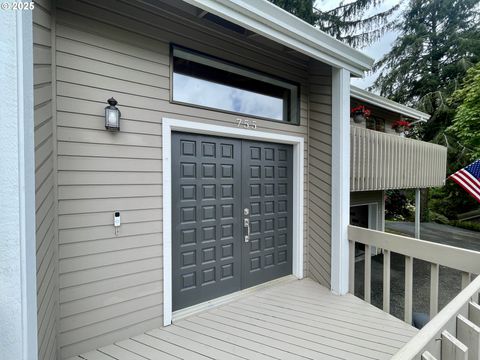 755 17TH AVE Coos Bay OR 97420