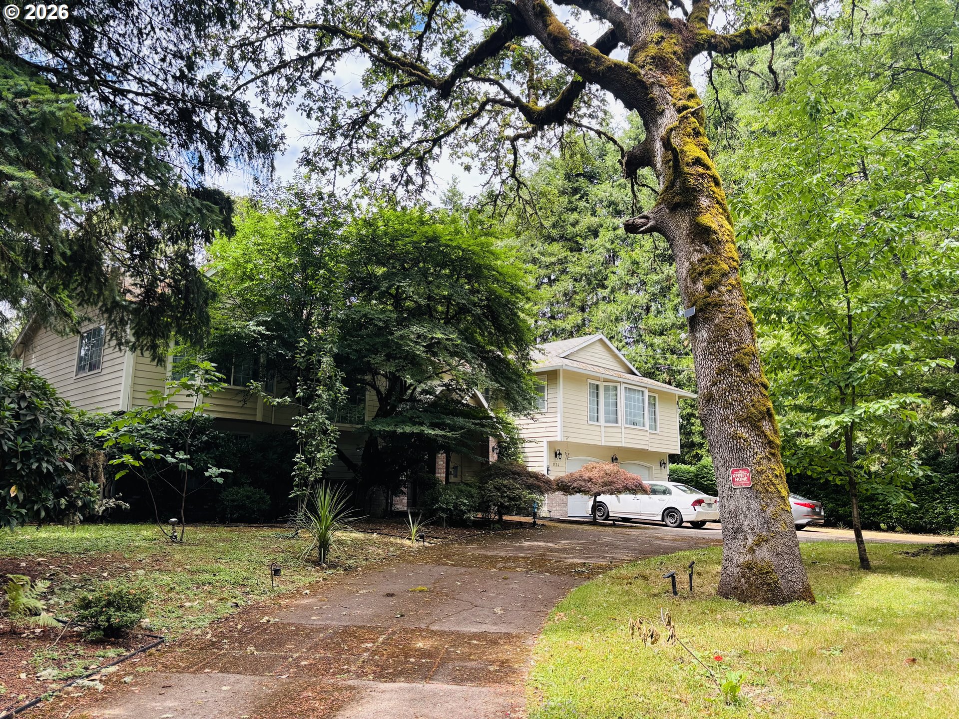 1124 SE RIVER FOREST RD