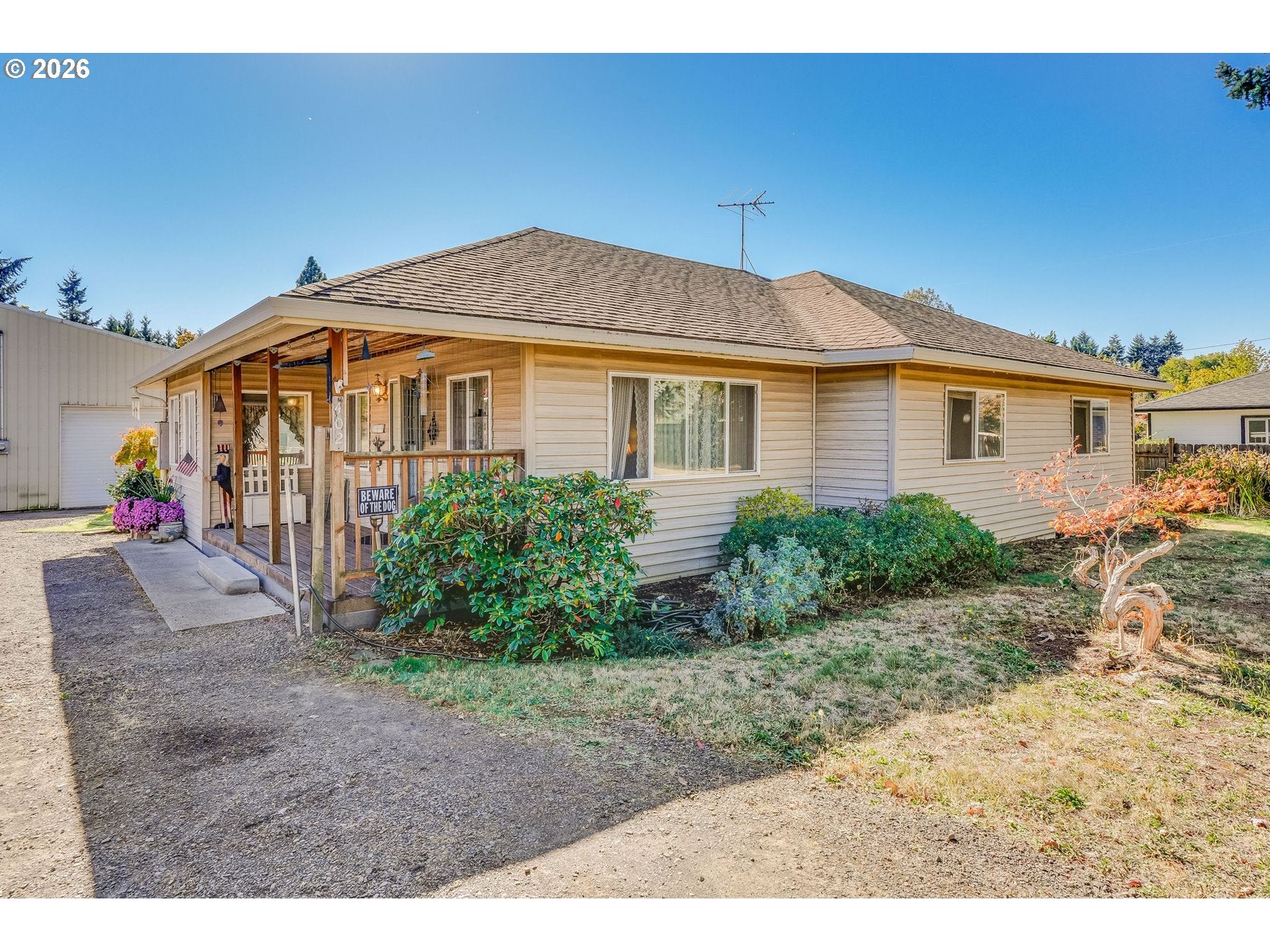 402 Warner Parrott RD
