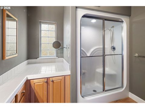 Tiny photo for 240 Magnolia Dr, Creswell, OR 97426 (MLS # 511155429)