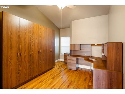 Tiny photo for 240 Magnolia Dr, Creswell, OR 97426 (MLS # 511155429)