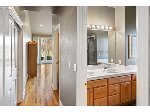 Tiny photo for 240 Magnolia Dr, Creswell, OR 97426 (MLS # 511155429)