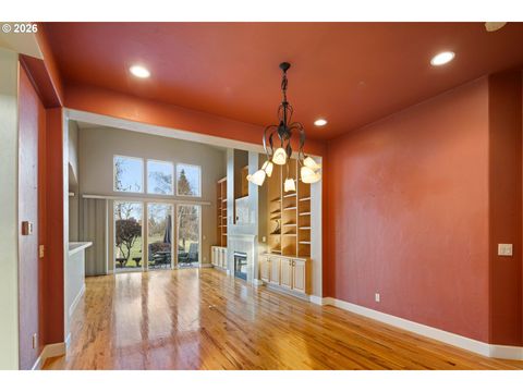 Tiny photo for 240 Magnolia Dr, Creswell, OR 97426 (MLS # 511155429)