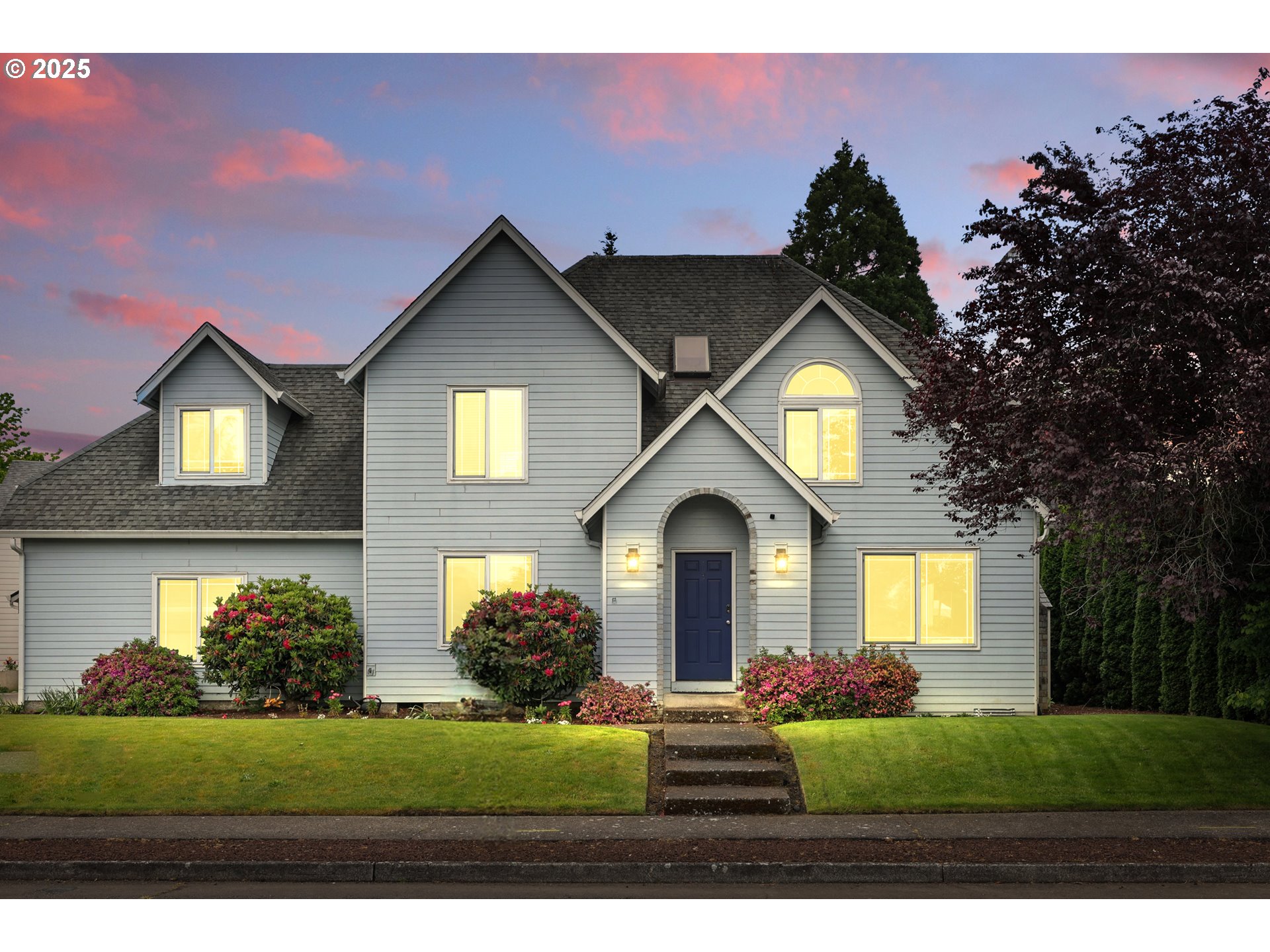 1509 SE SOLOMON LOOP
