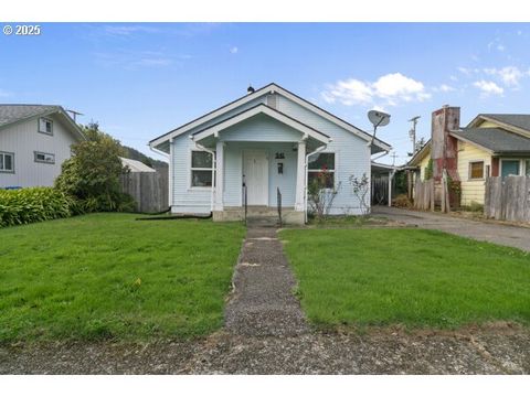 941 Fir AVE Reedsport OR 97467