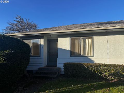 1197 W 11TH AVE Eugene OR 97402