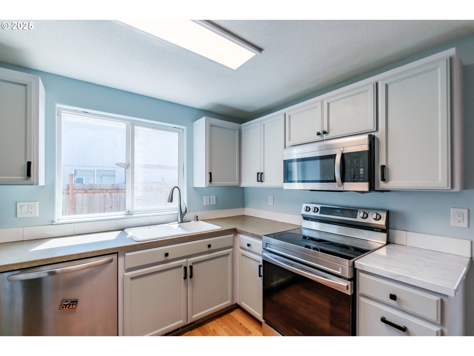 Lebanon, Oregon 97355, United States, 3 Bedrooms Bedrooms, ,3 BathroomsBathrooms,Residential,Active,177202