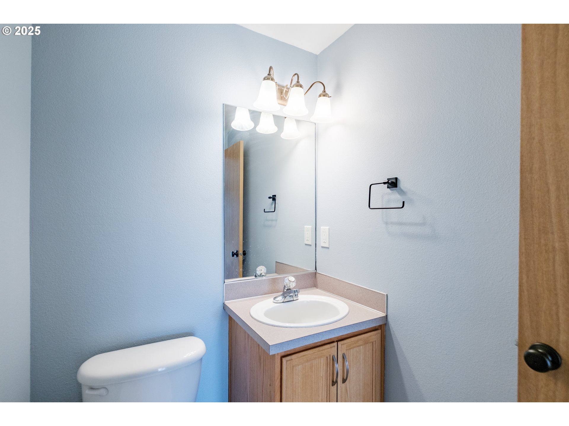 Lebanon, Oregon 97355, United States, 3 Bedrooms Bedrooms, ,3 BathroomsBathrooms,Residential,Active,177202