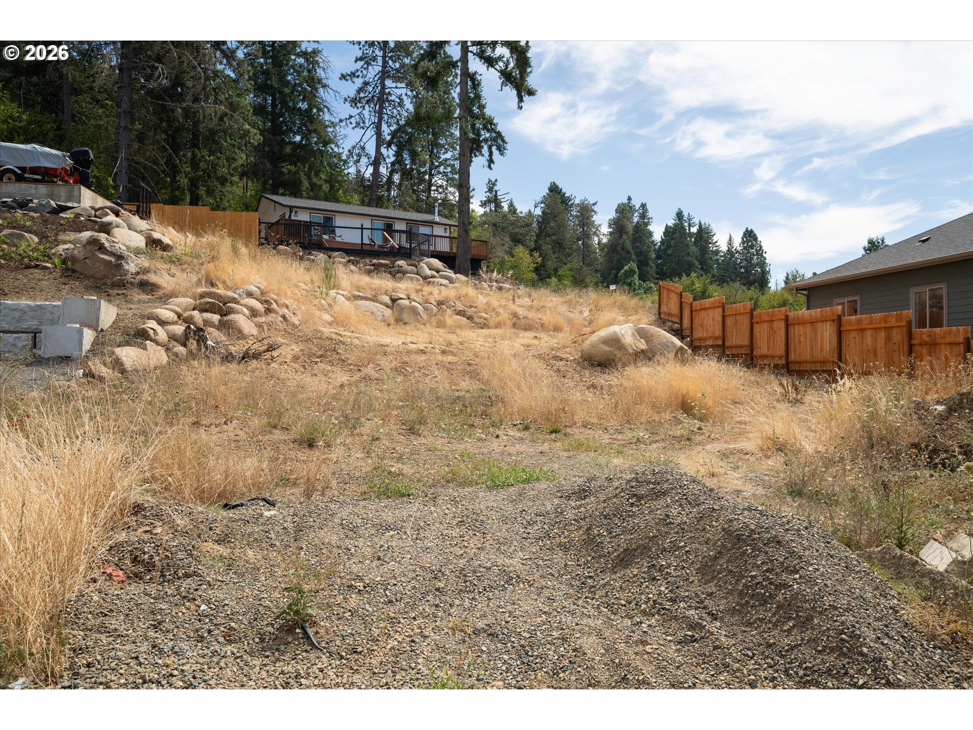 775 BOULDER LOOP