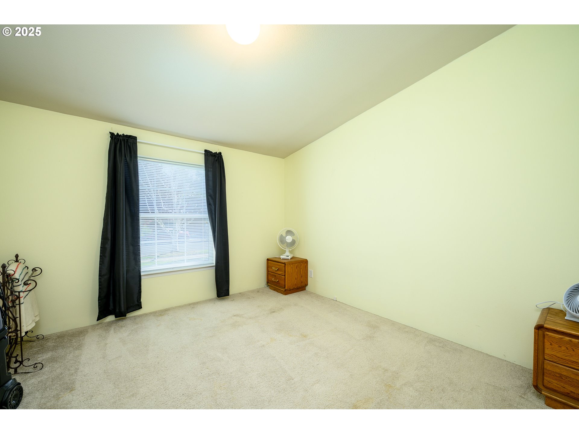 McMinnville, Oregon 97128, United States, 4 Bedrooms Bedrooms, ,3 BathroomsBathrooms,Residential,Active,192275