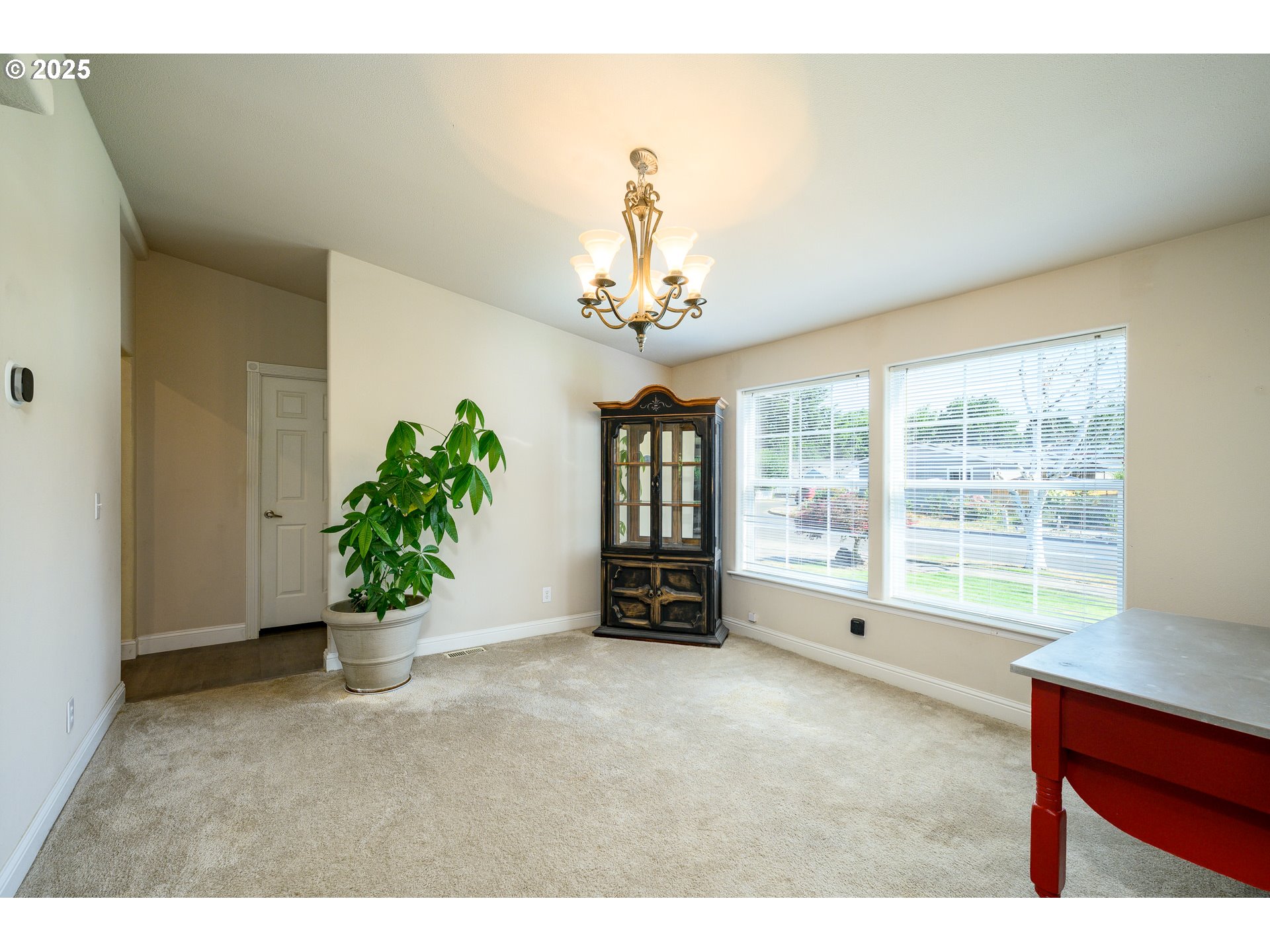 McMinnville, Oregon 97128, United States, 4 Bedrooms Bedrooms, ,3 BathroomsBathrooms,Residential,Active,192275