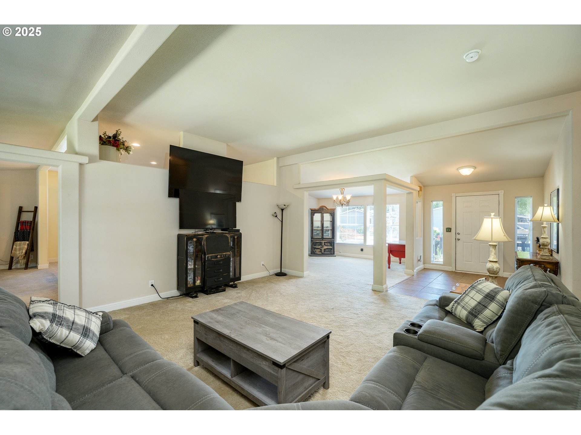 McMinnville, Oregon 97128, United States, 4 Bedrooms Bedrooms, ,3 BathroomsBathrooms,Residential,Active,192275