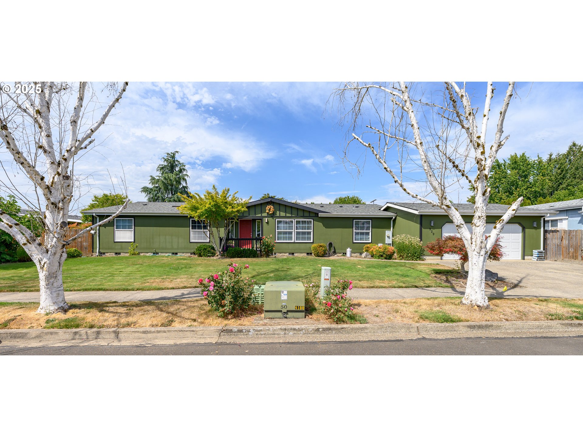 McMinnville, Oregon 97128, United States, 4 Bedrooms Bedrooms, ,3 BathroomsBathrooms,Residential,Active,192275