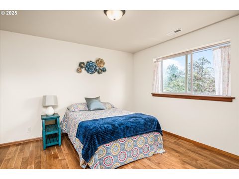 Tiny photo for 37381 Riverside Dr, Pleasant Hill, OR 97455 (MLS # 416939024)