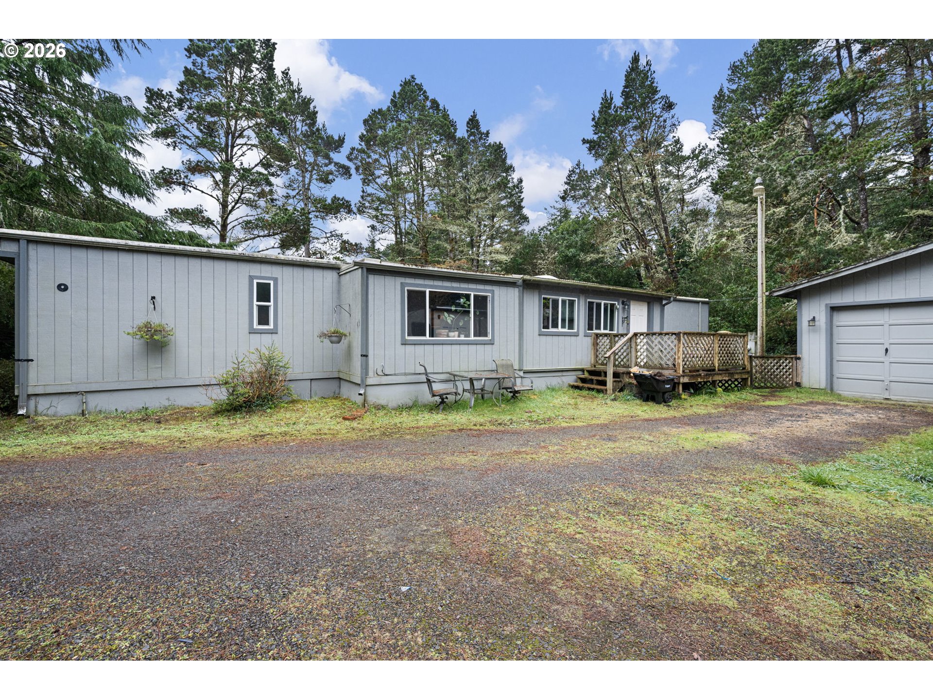 4826 RHODODENDRON LOOP