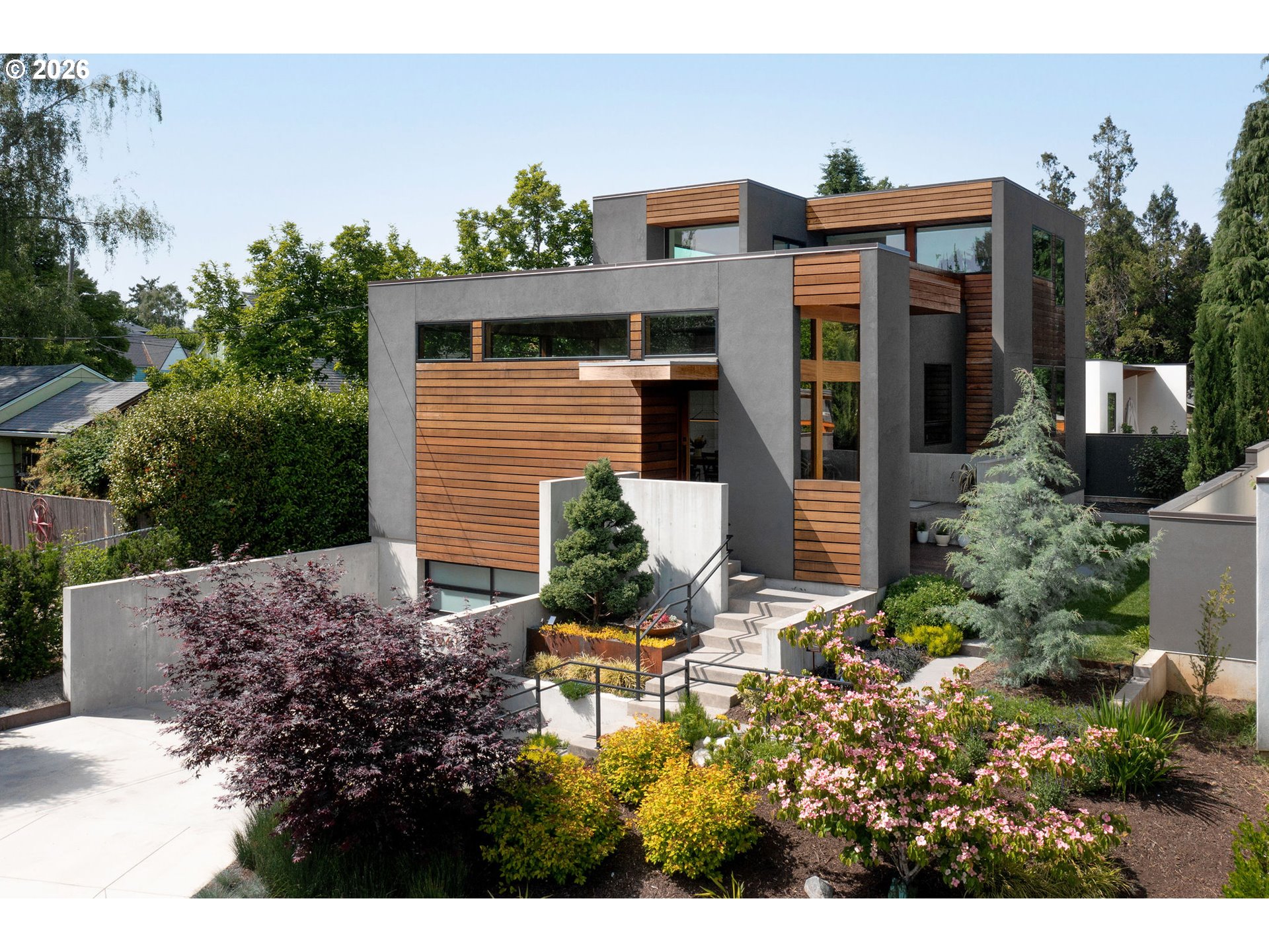 3961 SE BERKELEY WAY