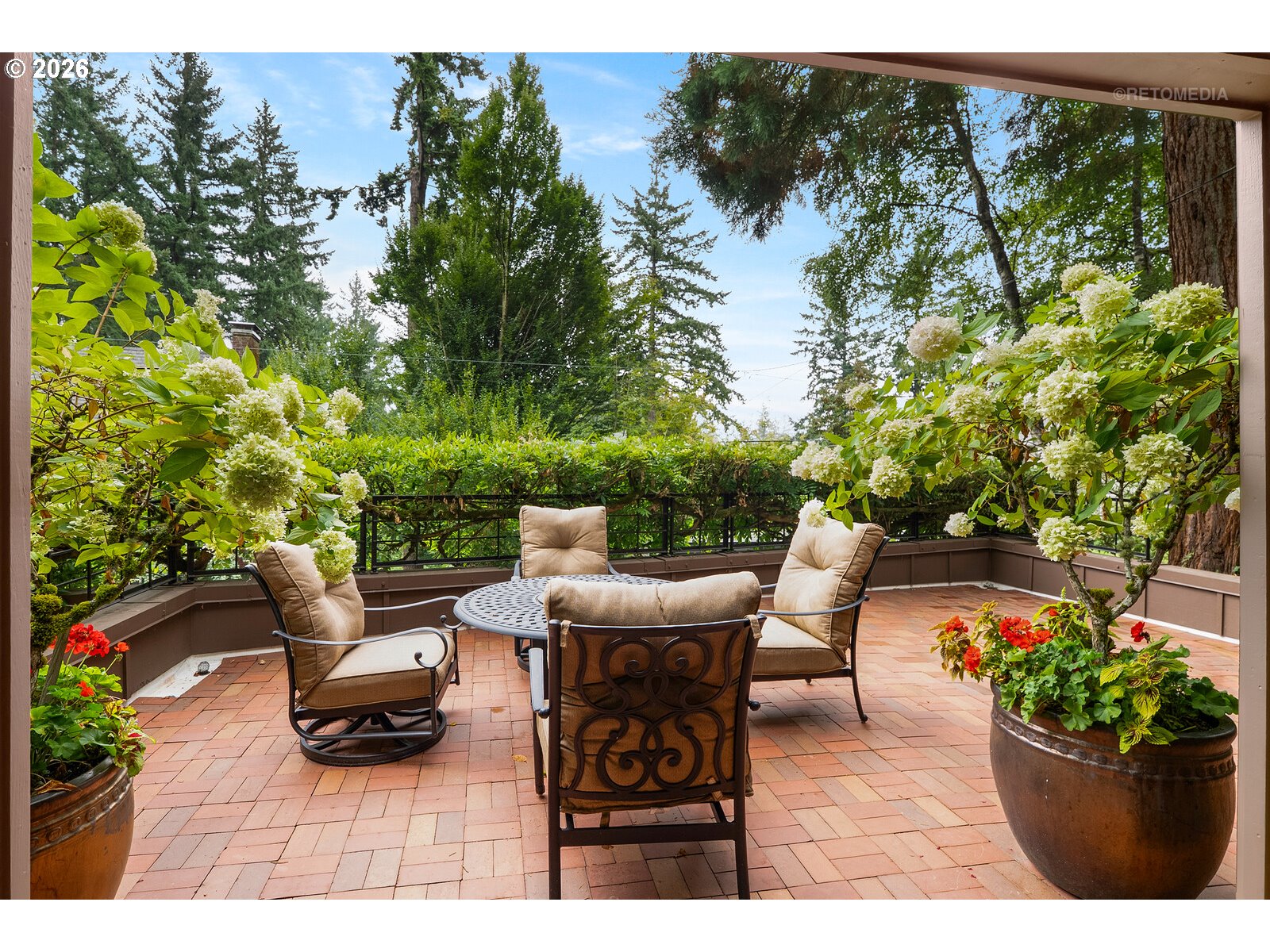 2801 SW HILLSBORO ST