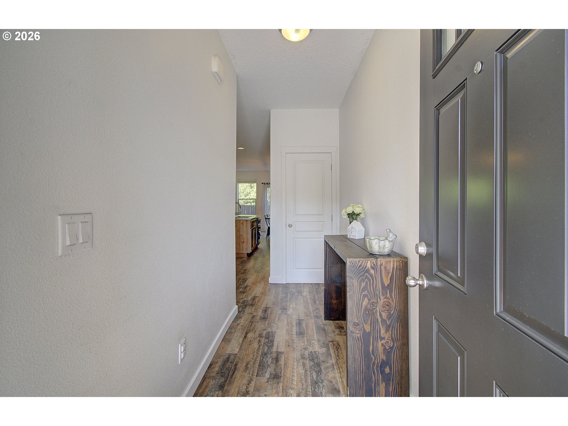 249 N 43RD PL