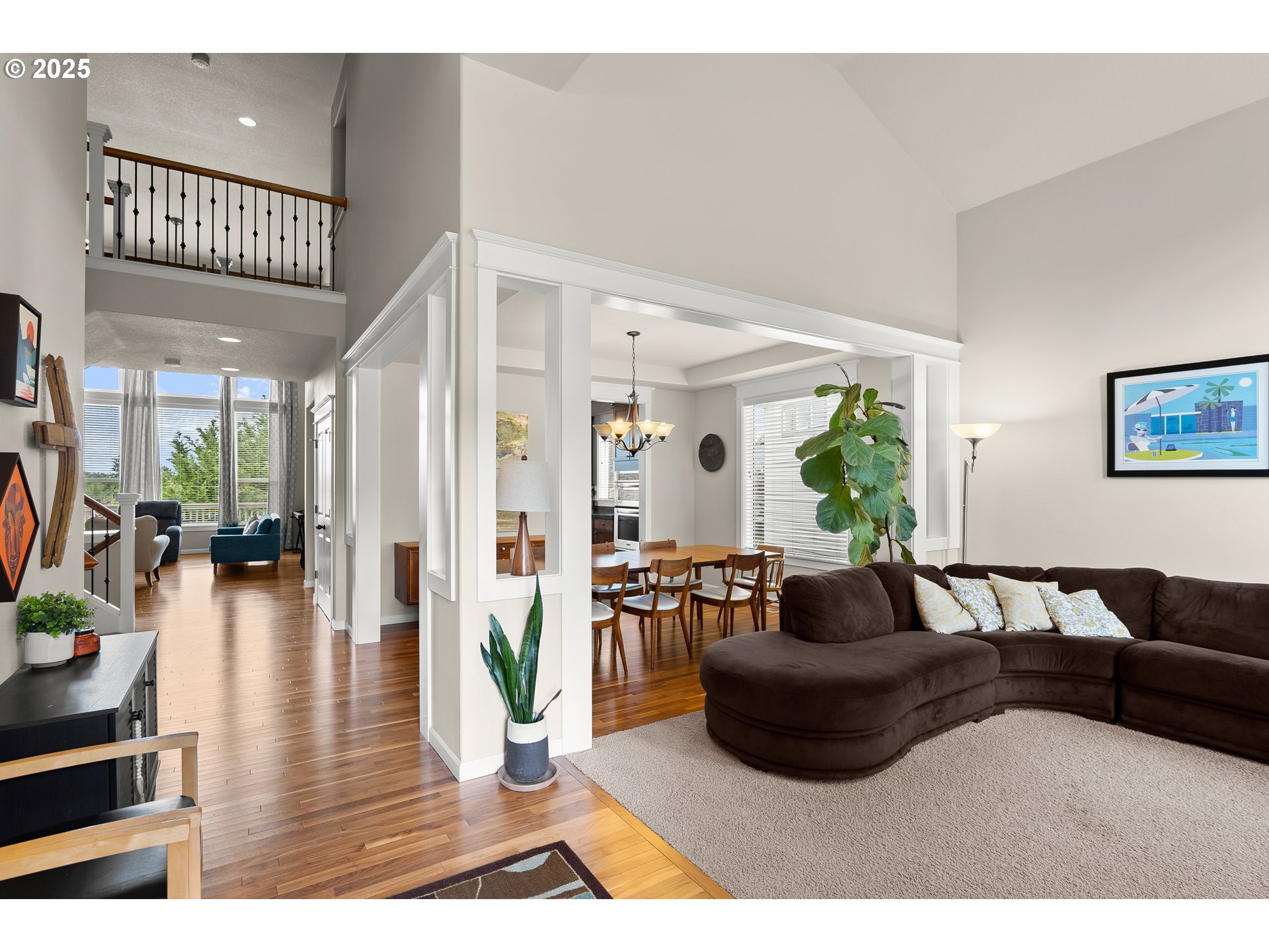 207 N LINK CT
