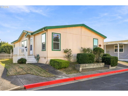1000 S MCKERN CT, NEWBERG, OR 97132 - Image d3d03ae26535b16f3bf446180e9d1a4e/2548947737