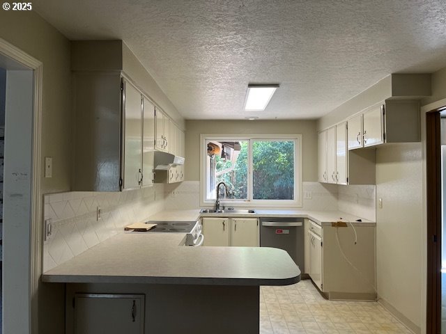 10220 SW PAULINA DR