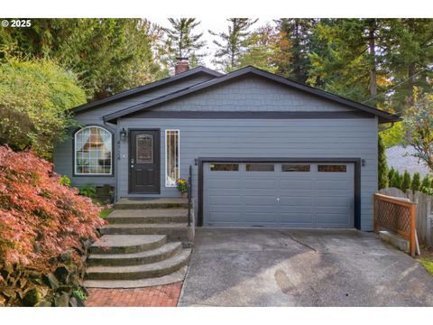4724 SW VACUNA ST Portland OR 97219