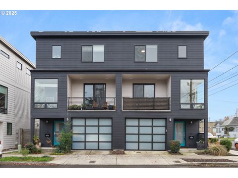 7204 SE STEELE ST Portland OR 97206