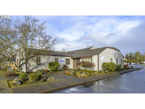 504 N VILLA RD Newberg OR 97132