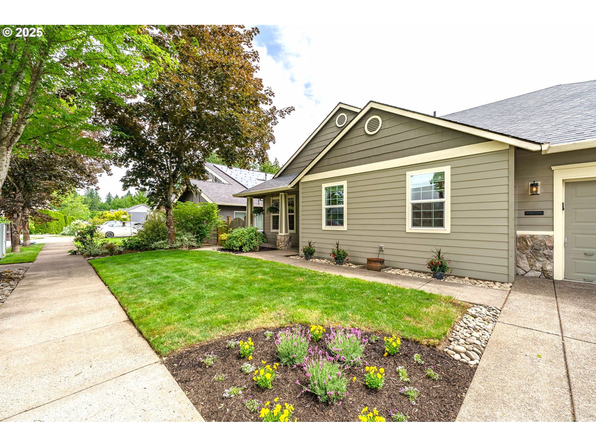 1216 SE 47TH ST