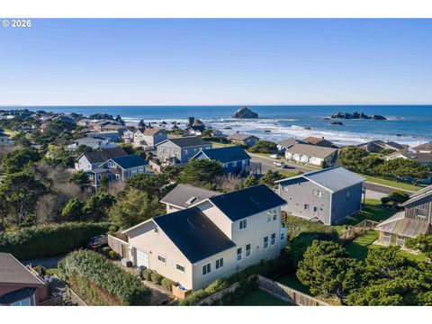 1240 NEWPORT AVE SW Bandon OR 97411