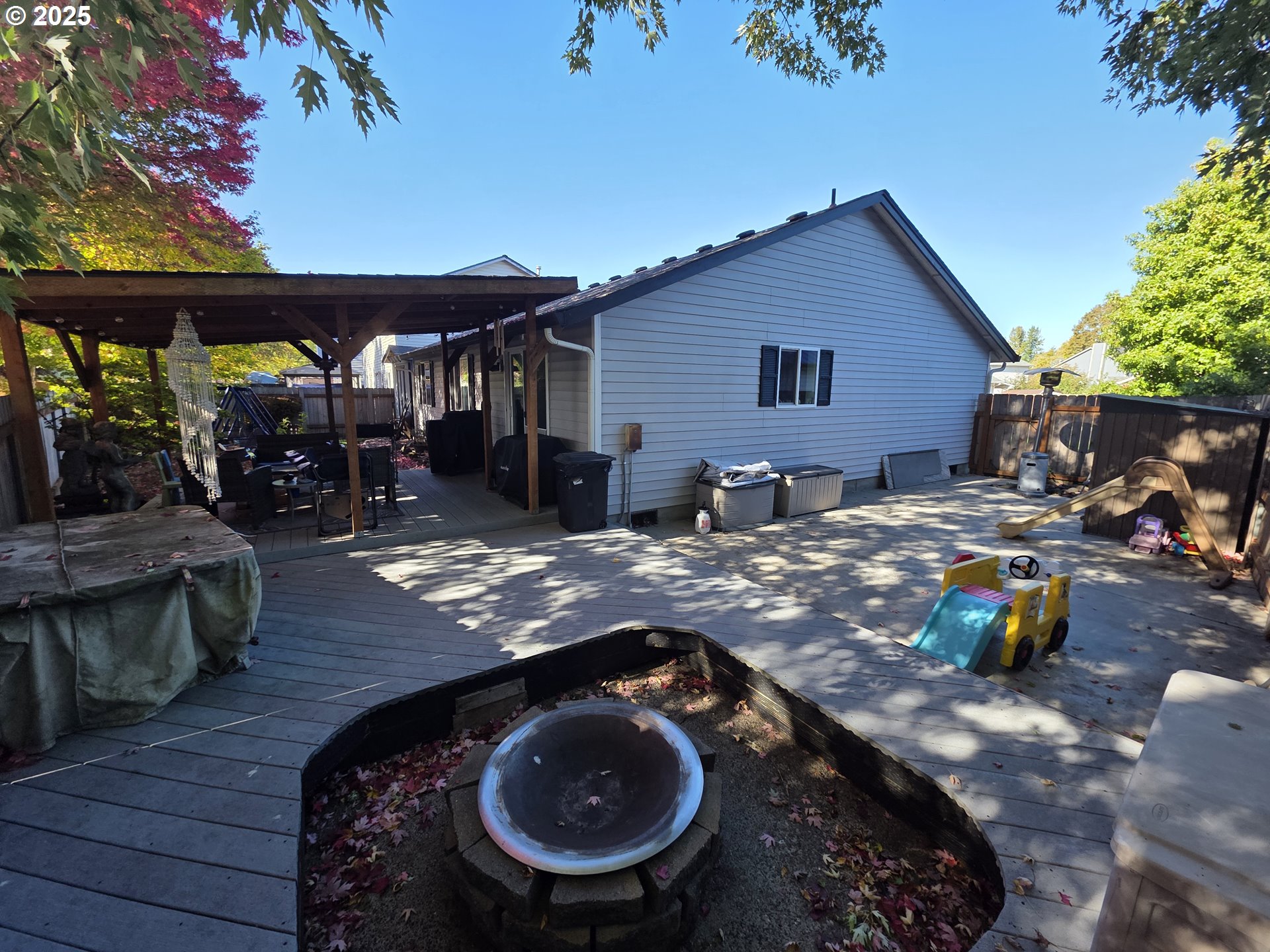 413 SE 8TH ST