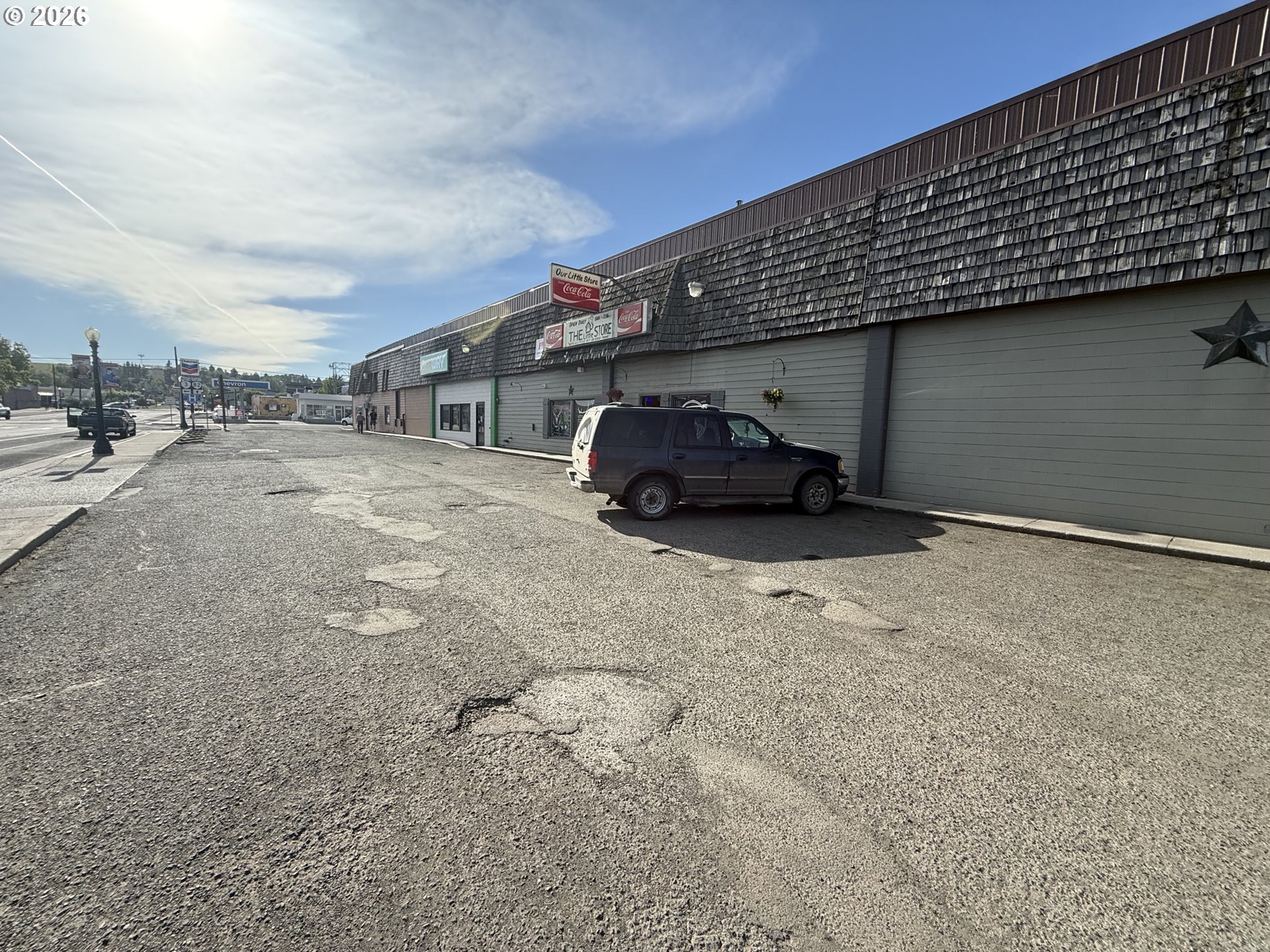 200 W NORTH ST