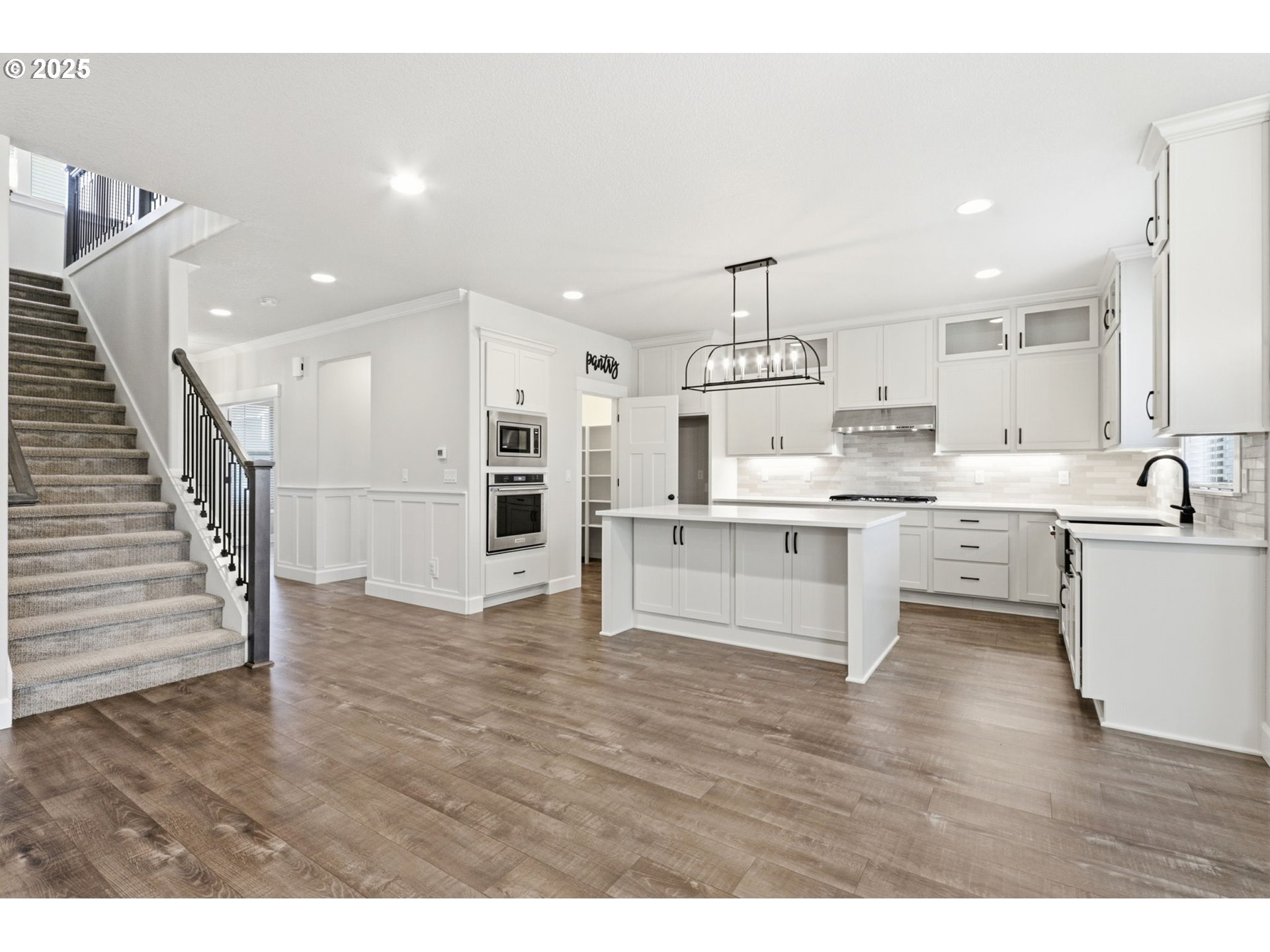 11936 Skellenger WAY