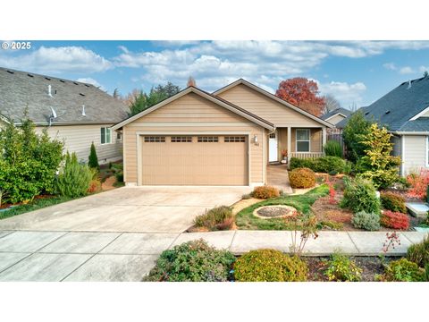 Photo of 482 SE Isenberg St, Dallas, OR 97338 (MLS # 477449637)