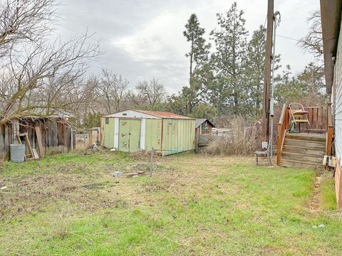 A home in Wasco