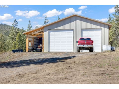 A home in Prineville