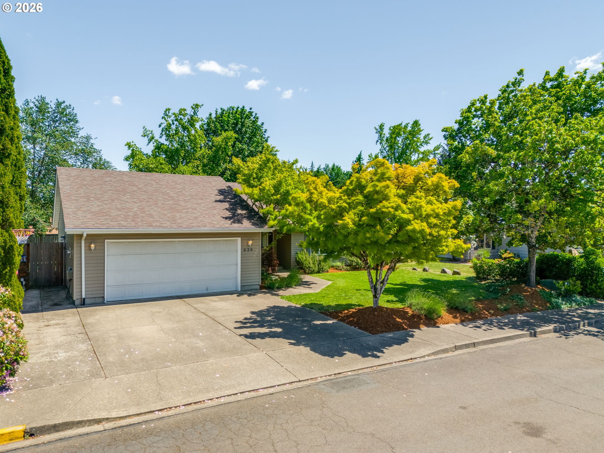 638 SW WESTVIEW DR